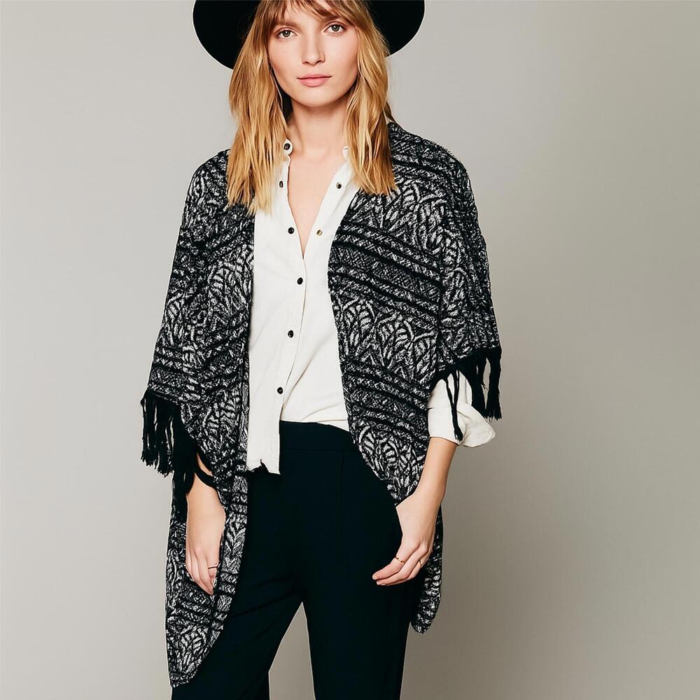 Free People Kimono Black & White Boho Fringe Open Front Size M/L
